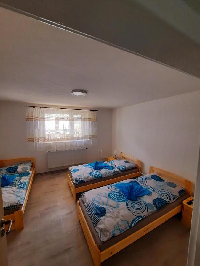 Apartman Sen Petrov Eksteriør bilde