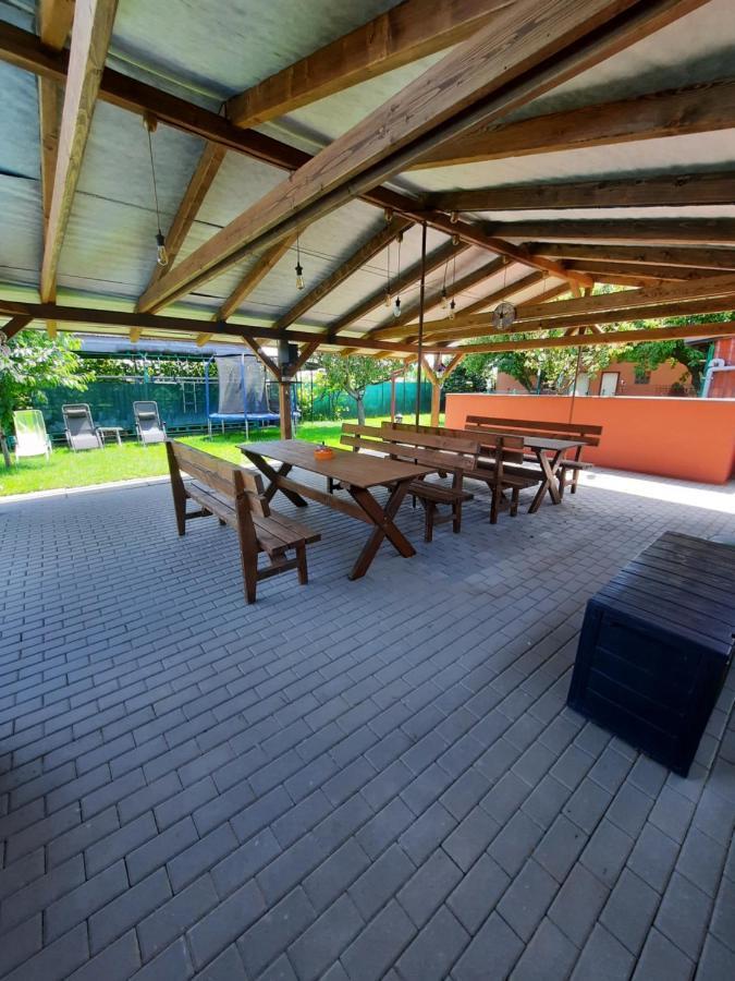 Apartman Sen Petrov Eksteriør bilde